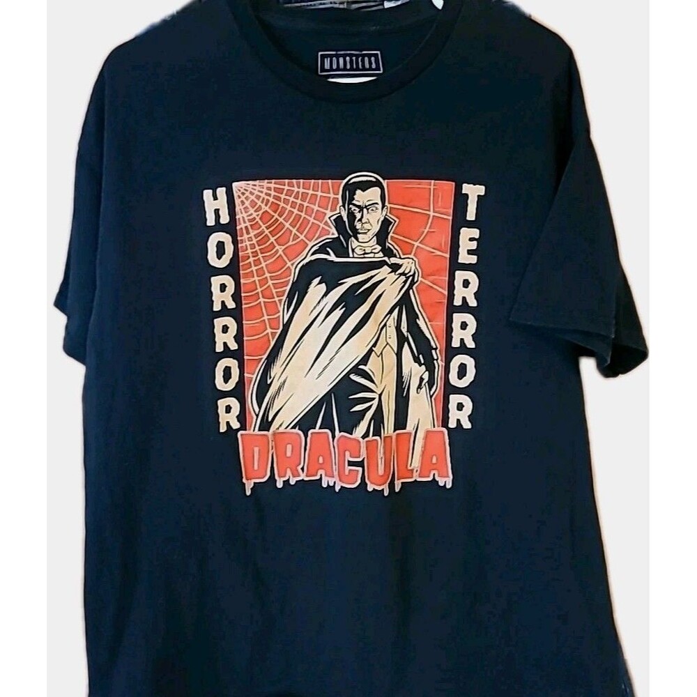 Dracula Universal monsters Universal City Studios XL horror Vampire Movie Tshirt